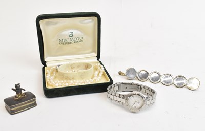 Lot 651 - A cased set of Miki Moto cultured pearls set...