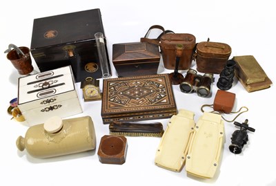 Lot 170 - A box of collectors' items