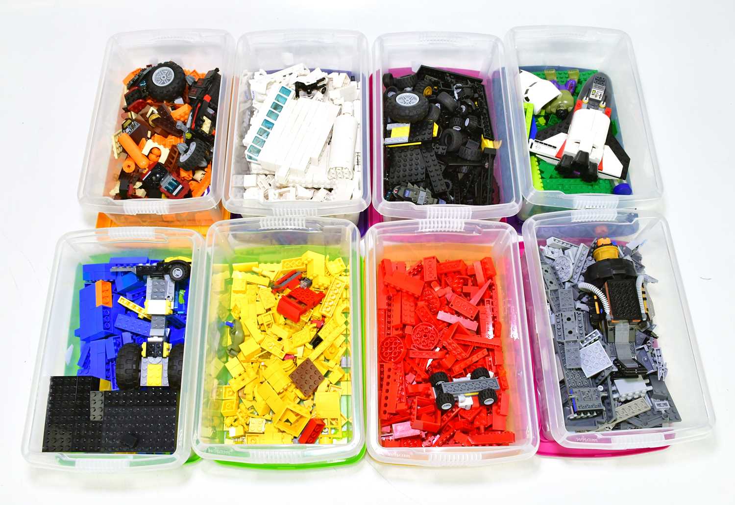 Lot 258 - Eight boxes of various Lego pieces