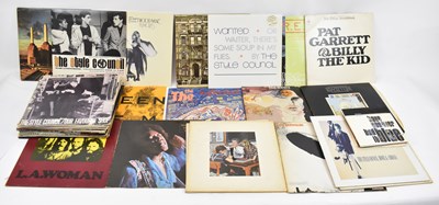 Lot 272 - A small quantity of records including Led...