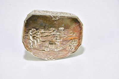 Lot 578 - A Continental silver snuff box with repousse...