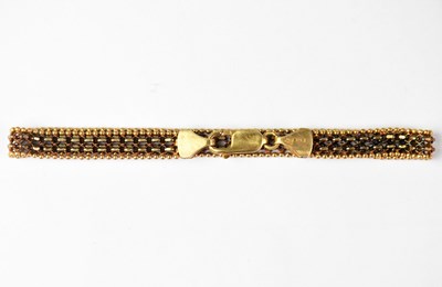 Lot 1041 - A 9ct yellow gold link bracelet, approx. 6.2g.