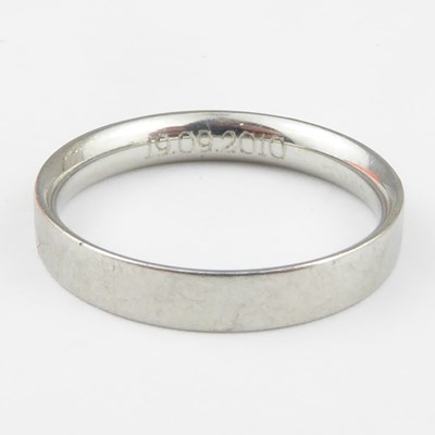 Lot 941 - A platinum wedding band, size L, approx. 3.8g.