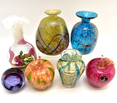 Lot 305 - Seven pieces of coloured art glassware,...