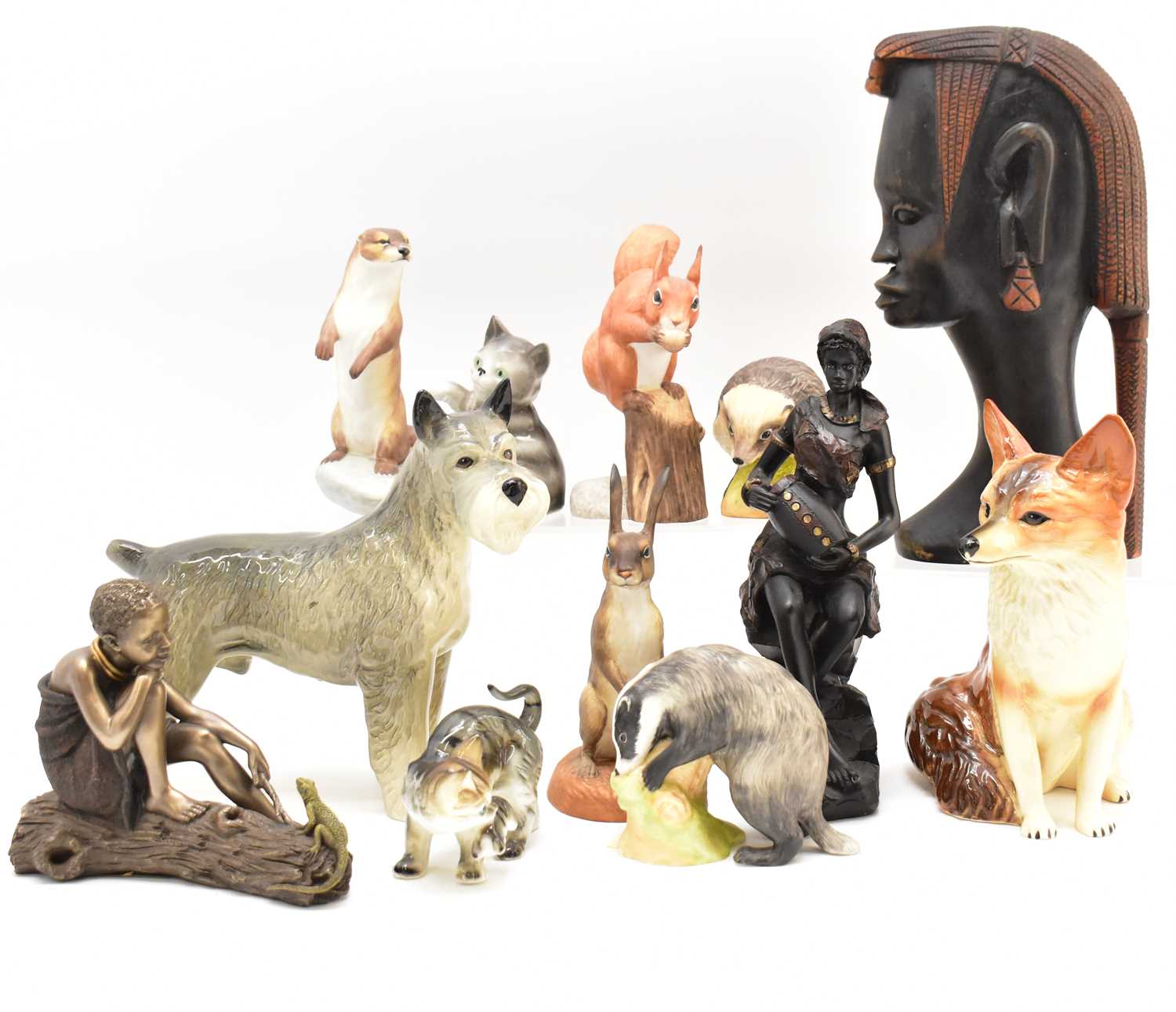 Lot 282 - Various mixed collectible porcelain animal...