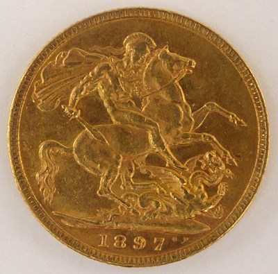 Lot 789 - A Victorian full sovereign 1897, old head,...