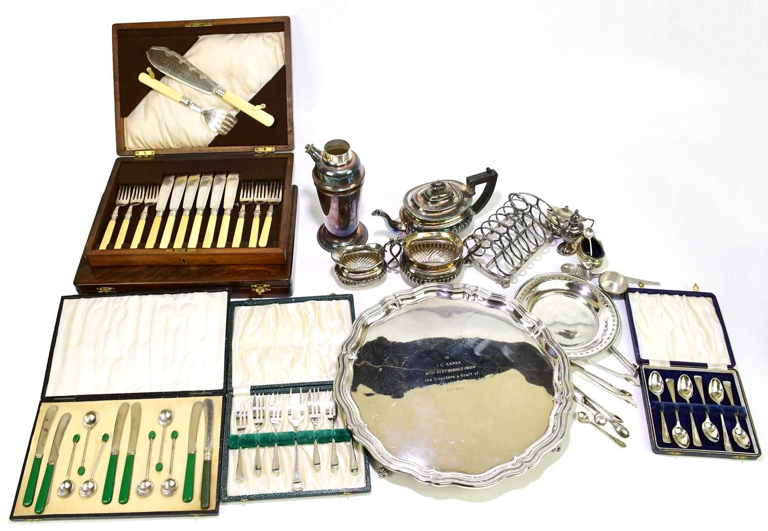 Lot 535 - A quantity of electroplated items to include a...