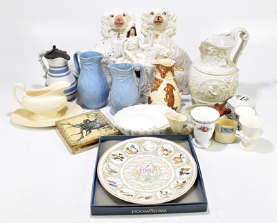 Lot 590 - A quantity of mixed ceramics