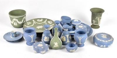 Lot 479 - WEDGWOOD; an assortment of jasperware boxes and covers