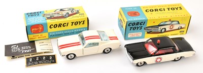 Lot 157 - CORGI; two boxed model vehicles 237 Oldsmobile...