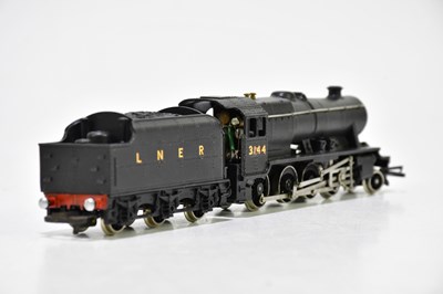 Lot 74 - WRENN; two boxed OO-HO gauge locomotives and...