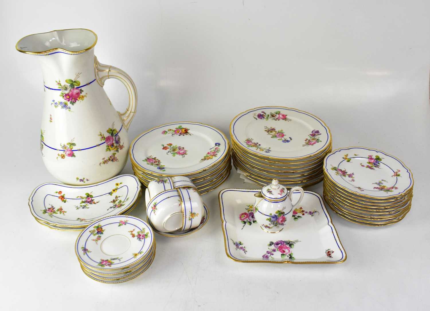 Lot 267 - A 19th century French part dinner and tea...