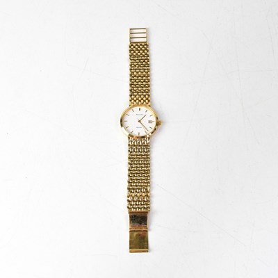 Lot 1289 - ACCURIST; a gentlemen's 9ct yellow gold...