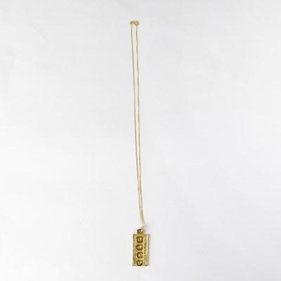 Lot 1122 - A 9ct yellow gold fine chain, approx. 1.3g,...