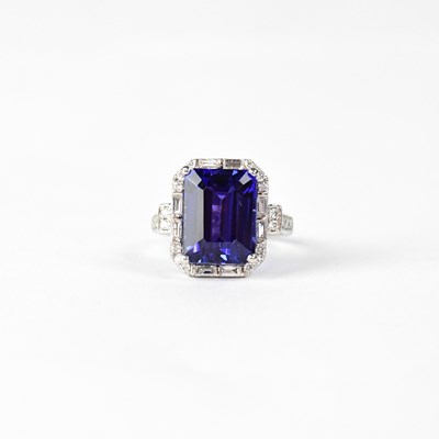 Lot 844 - A platinum tanzanite and diamond ring, the...