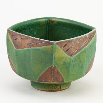 Lot 9 - JEFF OESTREICH (born 1947); a square faceted...