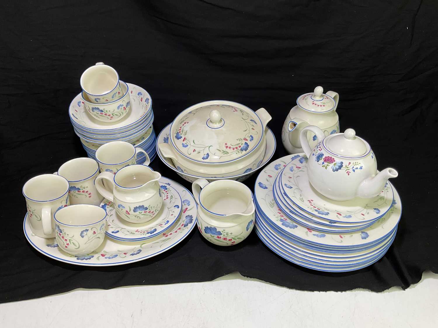 Lot 1651 - ROYAL DOULTON; a 'Windermere' pattern part...