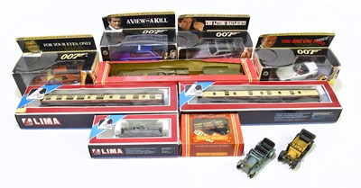 Lot 2259 - HORNBY; a OO gauge locomotive and tender,...