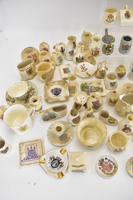 Lot 231 - Approximately one hundred items of mixed...