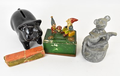 Lot 154 - Various mixed collectibles to include a cast...