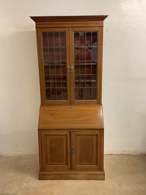 Lot 563 - An Edwardian mahogany and inlaid bureau...