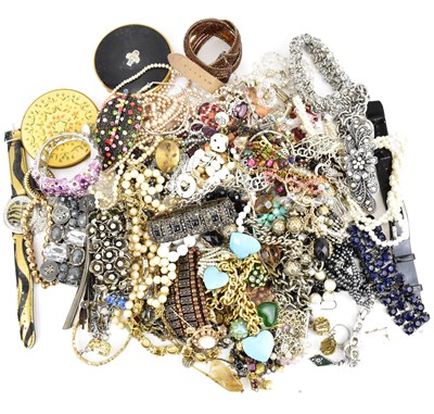 Lot 1267 - A collection of mixed modern and vintage...