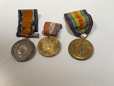 Lot 73 - A pair of WWI medals, comprising the War Medal...