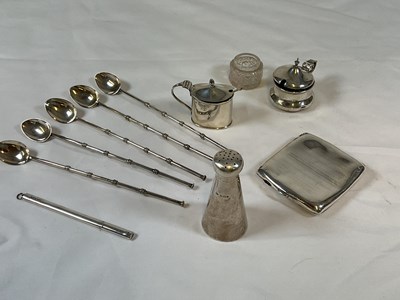 Lot 434 - An Edwardian hallmarked silver pepper of...