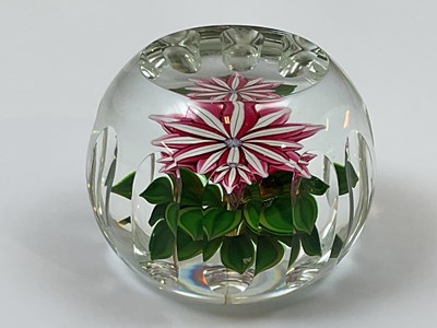 Lot 220 - PERTHSHIRE; a dahlia flower weight with pink...