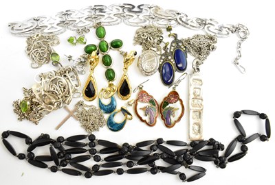 Lot 1260 - Mixed costume jewellery to include a silver...