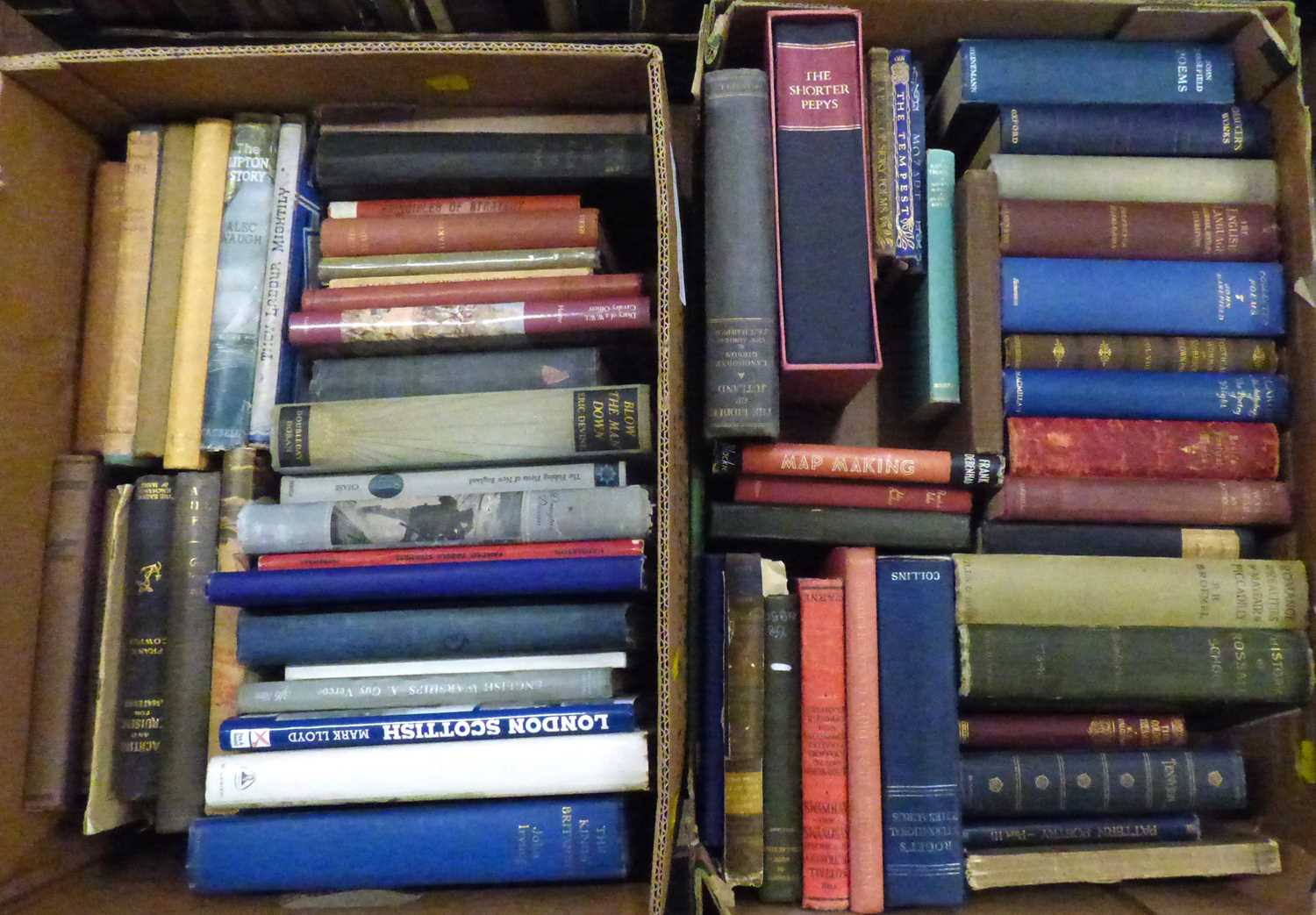Lot 571 - A quantity of vintage books
