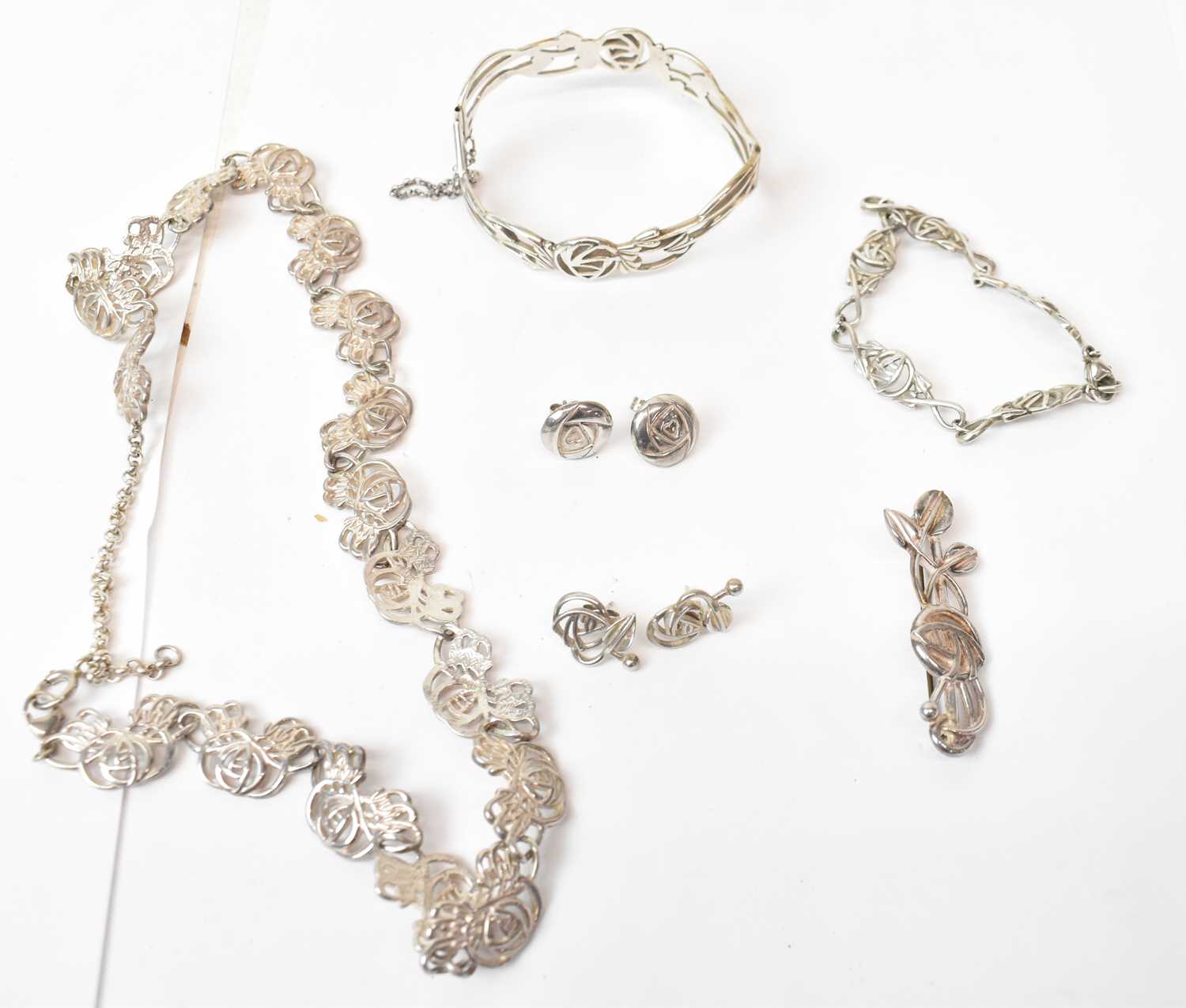 Lot 653 - A collection of silver jewellery after