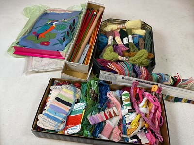 Lot 51 - A group of assorted collectors' items to...