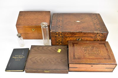 Lot 140 - Various wooden items and collectibles to...