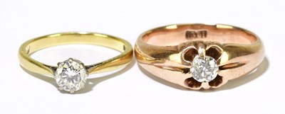 Lot 39 - An 18ct yellow gold diamond solitaire ring,...