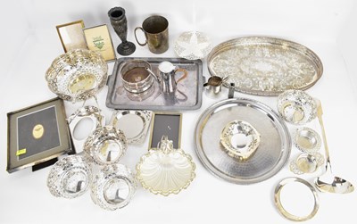 Lot 543 - Various items of mixed silver plate to include...