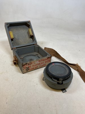 Lot 77 - A WWll RAF aircraft compass GA/1672.