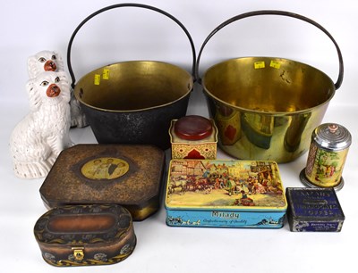 Lot 151 - Mixed collectibles to include two...