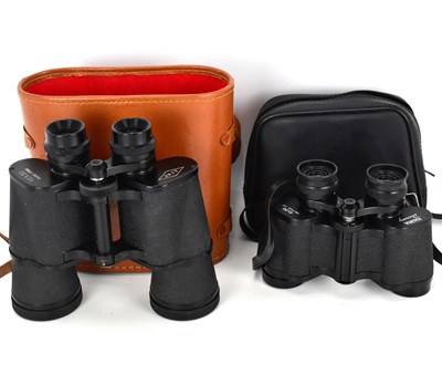 Lot 474 - Two pairs of modern binoculars, comprising...