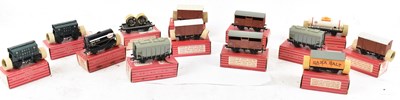 Lot 305 - Thirteen assorted boxed Hornby OO rolling...