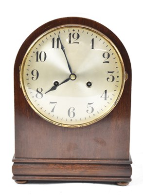 Lot 126 - An early 20th century mantel clock, height 31cm.