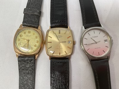 Lot 468 - ROTARY; a gentleman's 9ct yellow gold...