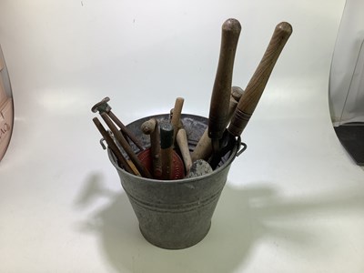 Lot 2104 - A small quantity of tools to include a mallet,...