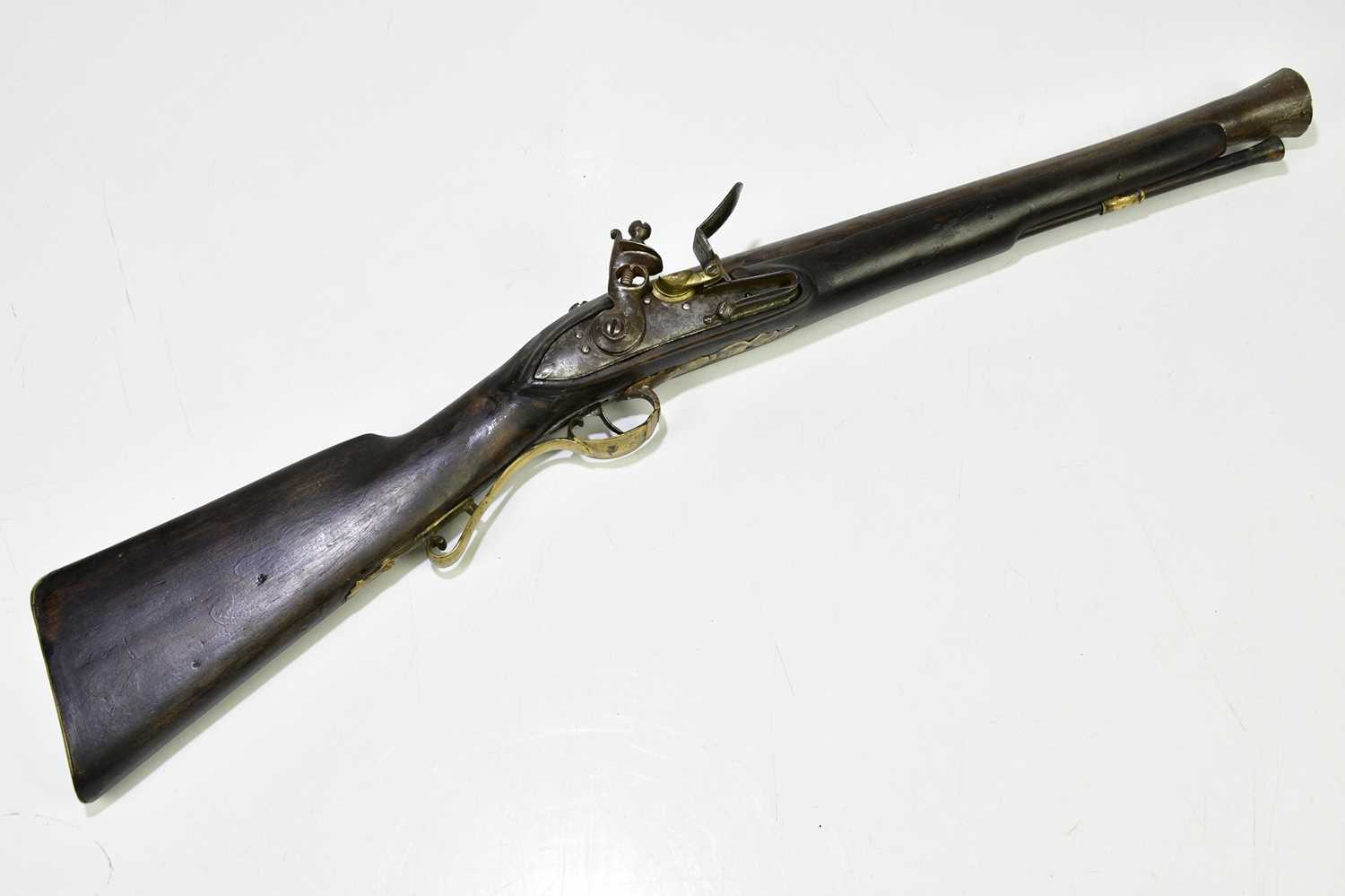 Lot 572 - A 19th century flintlock Musketoon, with 14.5"...
