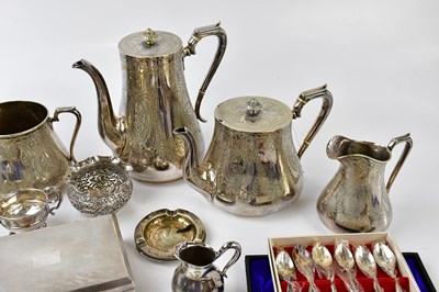Lot 1025 - A quantity of of electroplated items to...