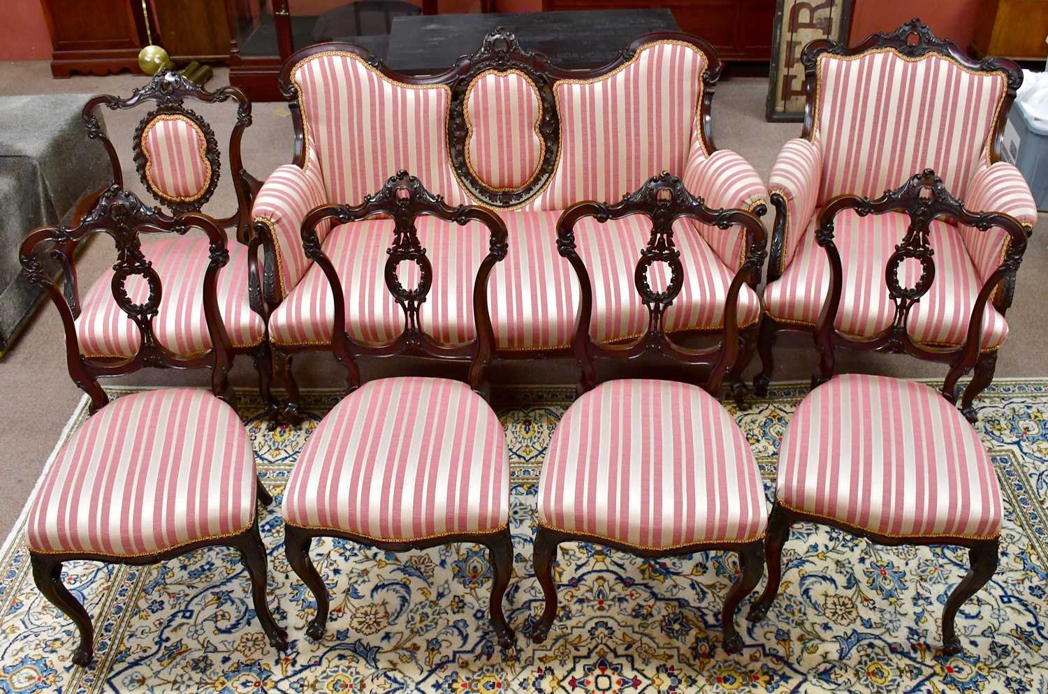 Lot 2388 - A late Victorian/Edwardian seven piece...