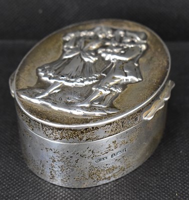 Lot 606 - An Edwardian hallmarked silver oval trinket...