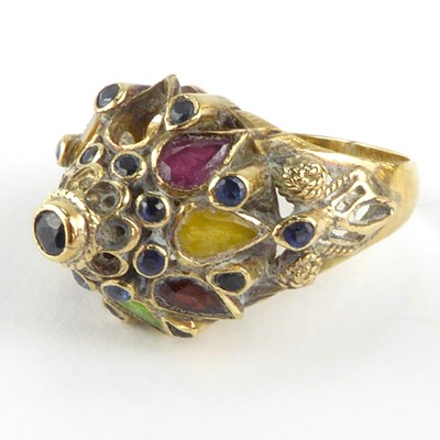 Lot 805 - A vintage 18ct gold gem set 'Thai Princess...