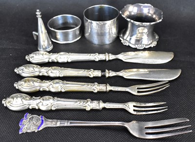 Lot 569 - Various items of hallmarked silver to include...