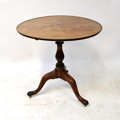 Lot 80 - A 19th century mahogany circular tilt-top...